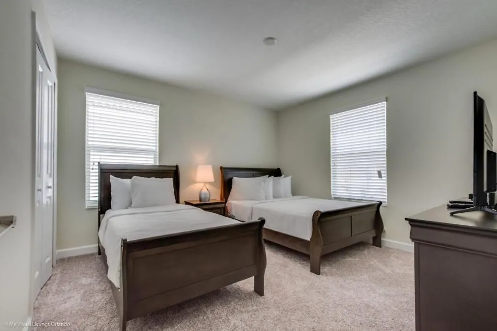 1576Pd Amazing Champions Gate 8 Bedroom 5 Bed Villa Davenport
